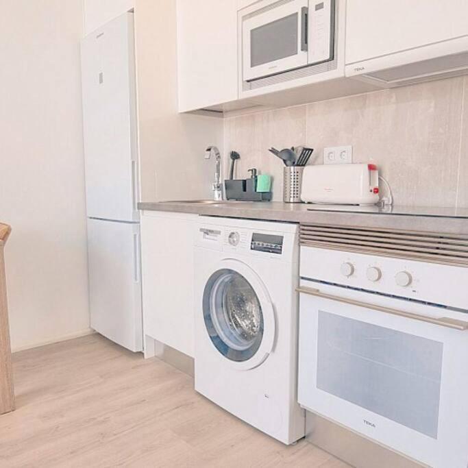 Puerto Del Carmen Airconditioned 2Bed Poolside Apt ภายนอก รูปภาพ