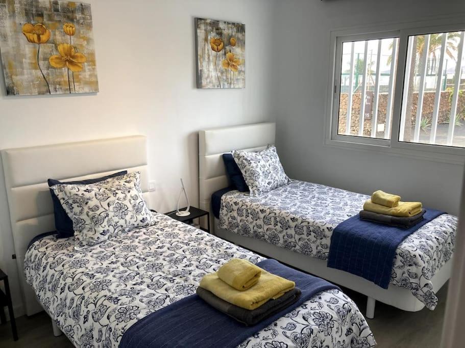 Puerto Del Carmen Airconditioned 2Bed Poolside Apt ภายนอก รูปภาพ